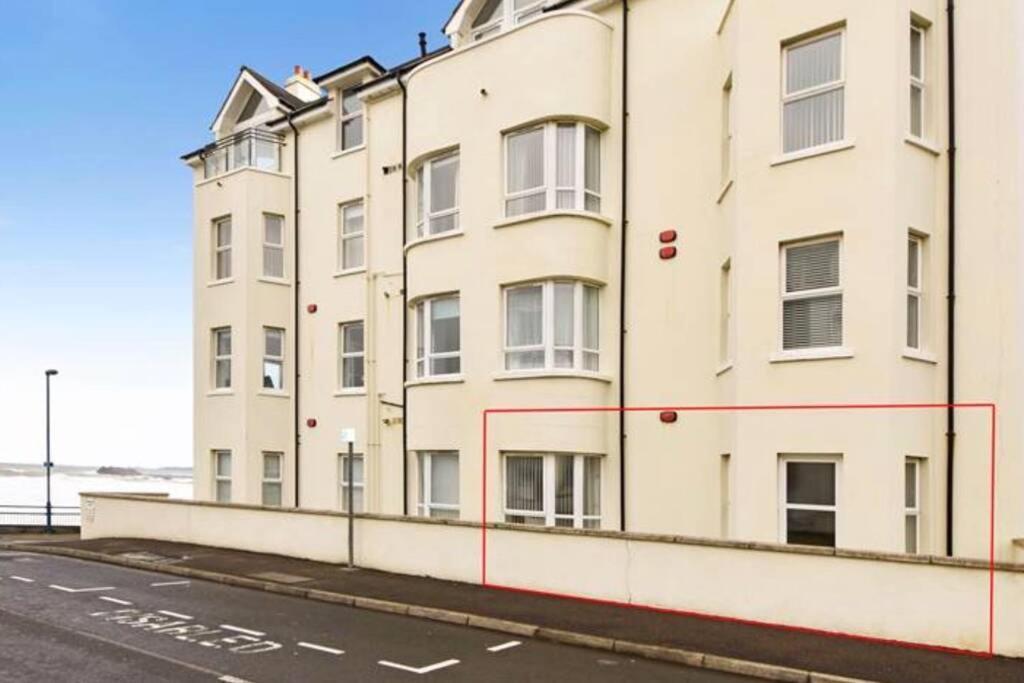 11 Atlantic Bay, *